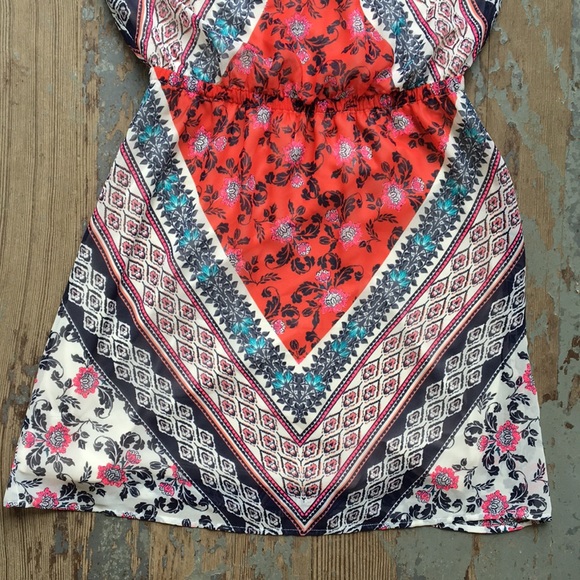 Express Halter dress - Picture 3 of 8